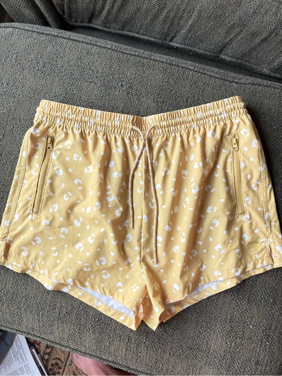 Billabong Pants - Billabong Yellow Printed Athletic Shorts